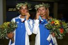 Η Σοφία Μπεκατώρου κι η Αιμιλία Τσουλφά με το χρυσό μετάλλιο στα 470 της ιστιοπλοΐας στους Ολυμπιακούς Αγώνες 2004 | Σάββατο 21 Αυγούστου 2004