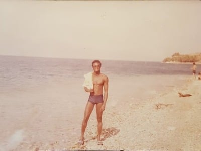 Στην Παραλία, 1983